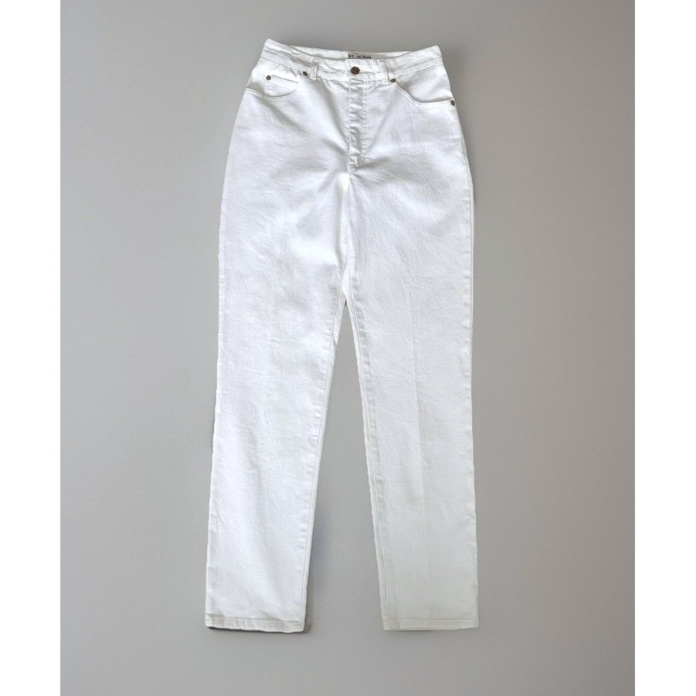 ST‎ JOHN Signature Jeans -White - Gold Tone Logo Hardware Women's Size 8 Classic